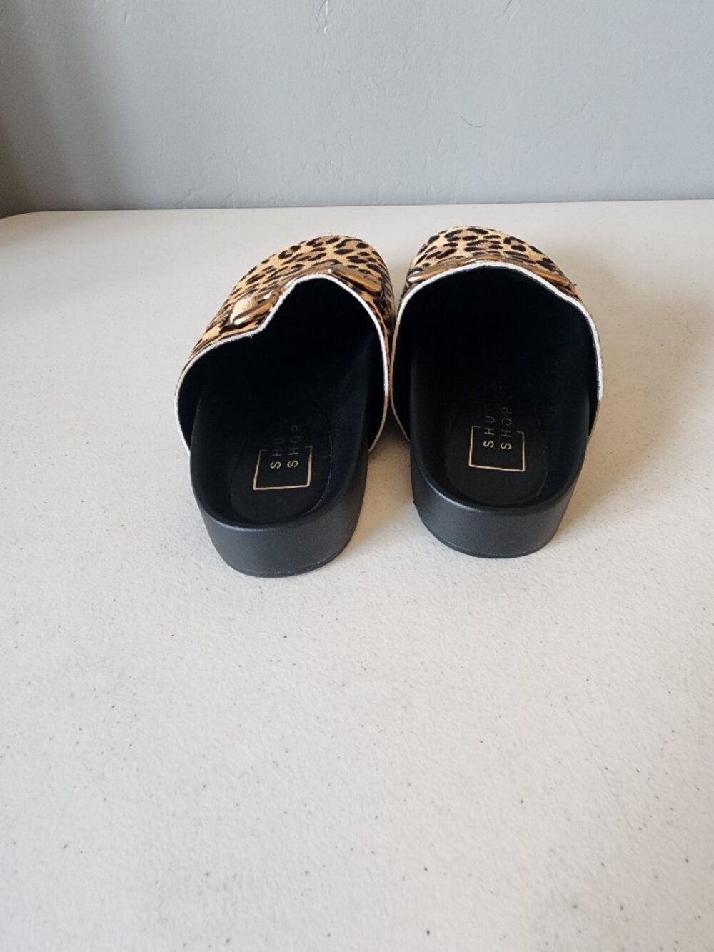 Shu Shop Leopard Clogs "NEW" - Picture 7 of 16